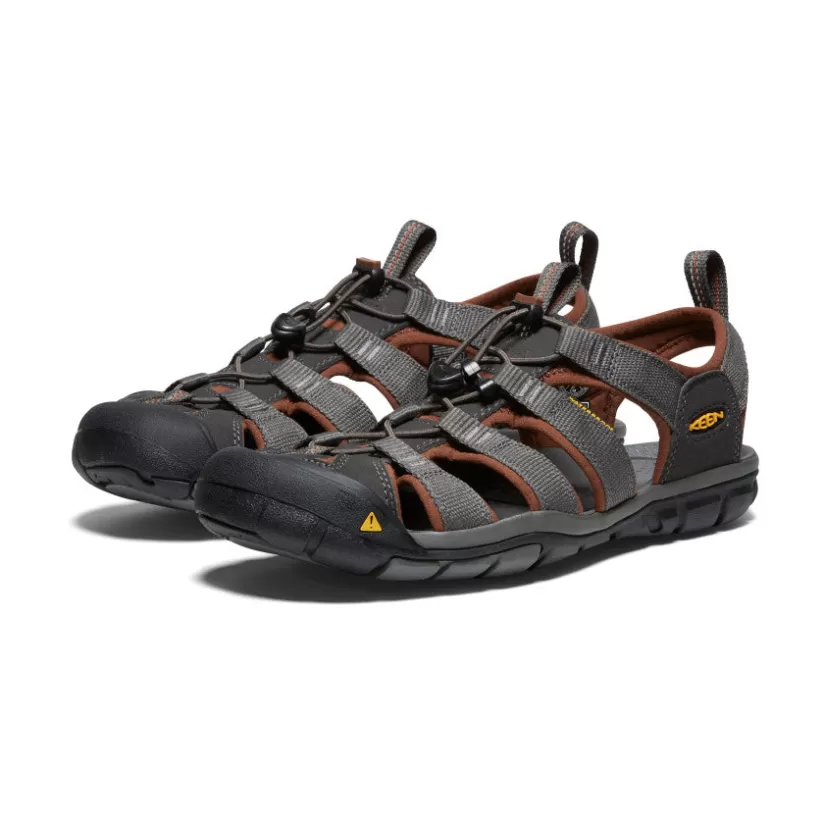 Shop KEEN Clearwater CNX Pour Homme   |  Raven/Tortoise Shell Raven/TortoiseShell
